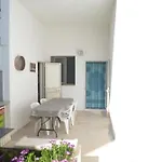 Casa A 30 M Dal Mare * Sant Isidoro (Apulia)