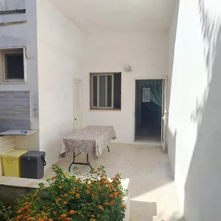 Casa A 30 M Dal Mare * Sant Isidoro (Apulia)